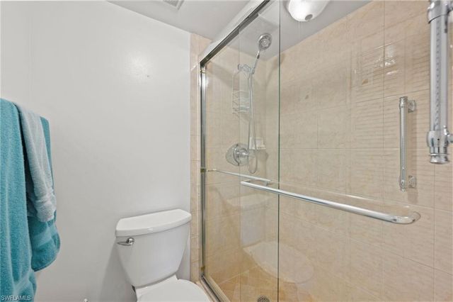 38 Glades BLVD 1, Naples, FL 34112