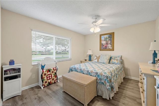 38 Glades BLVD 1, Naples, FL 34112