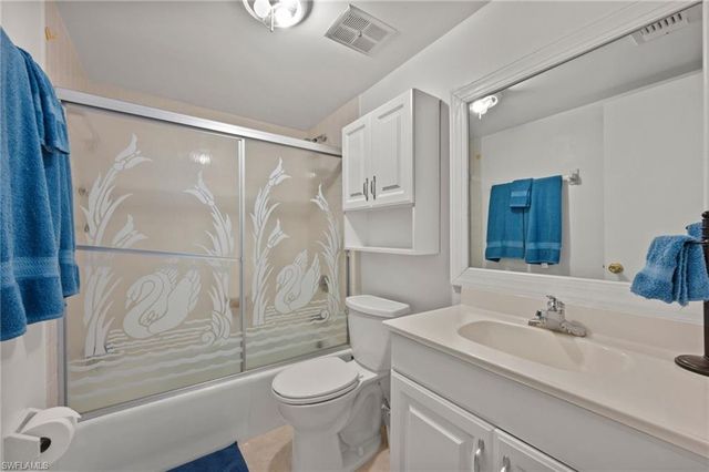38 Glades BLVD 1, Naples, FL 34112