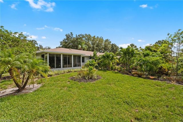 38 Glades BLVD 1, Naples, FL 34112