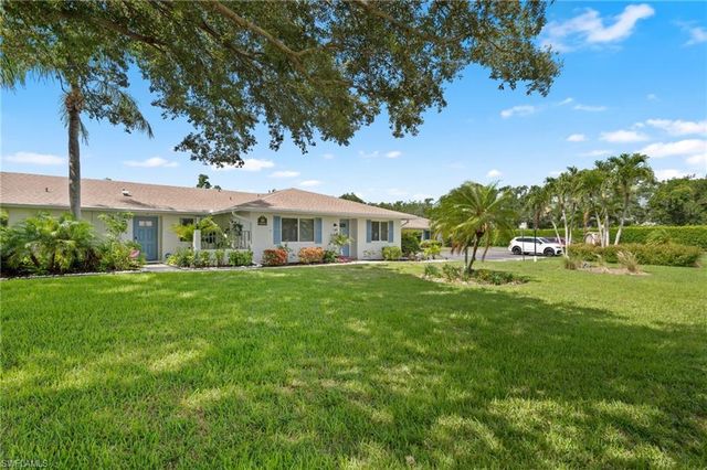 38 Glades BLVD 1, Naples, FL 34112