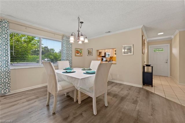 38 Glades BLVD 1, Naples, FL 34112