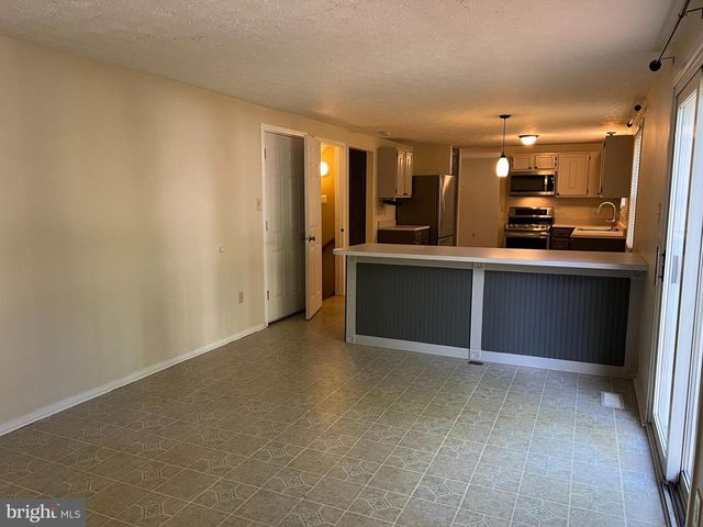 12205 PARKSTREAM TER, Herndon, VA 20170