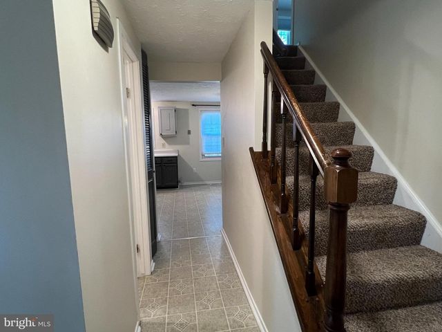 12205 PARKSTREAM TER, Herndon, VA 20170
