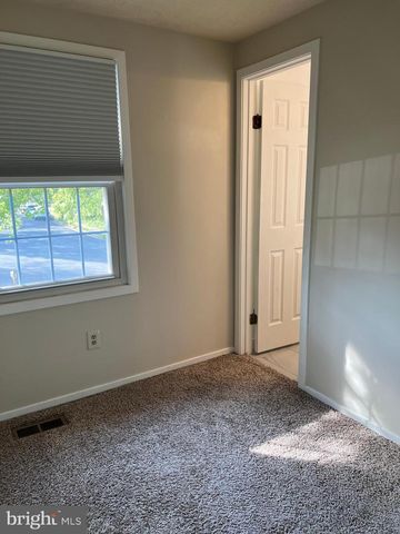 12205 PARKSTREAM TER, Herndon, VA 20170
