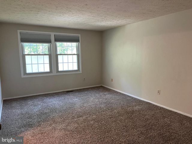12205 PARKSTREAM TER, Herndon, VA 20170