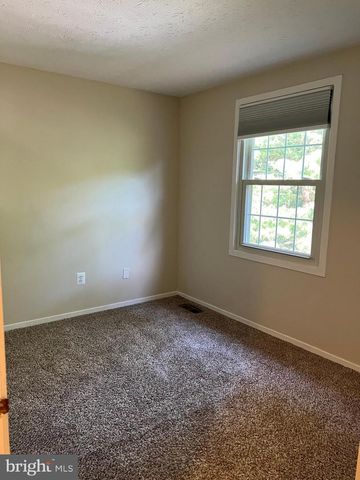 12205 PARKSTREAM TER, Herndon, VA 20170