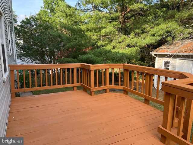 12205 PARKSTREAM TER, Herndon, VA 20170