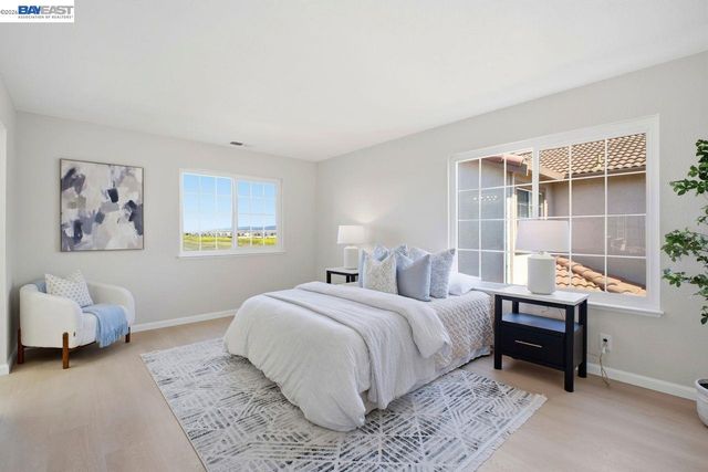 15355 Bittern Ct, San Leandro, CA 94579