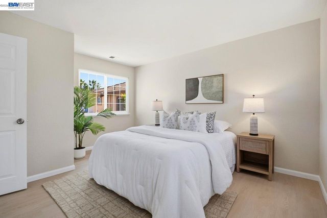15355 Bittern Ct, San Leandro, CA 94579