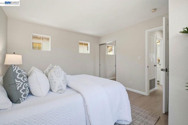 15355 Bittern Ct, San Leandro, CA 94579