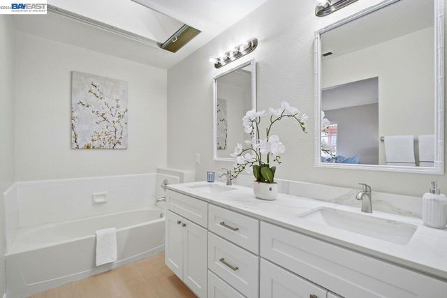 15355 Bittern Ct, San Leandro, CA 94579