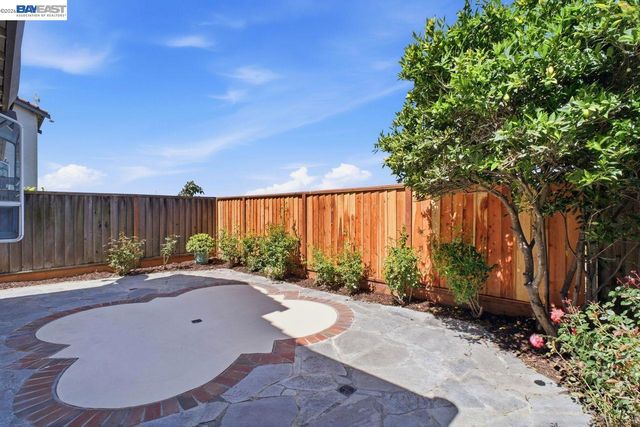15355 Bittern Ct, San Leandro, CA 94579