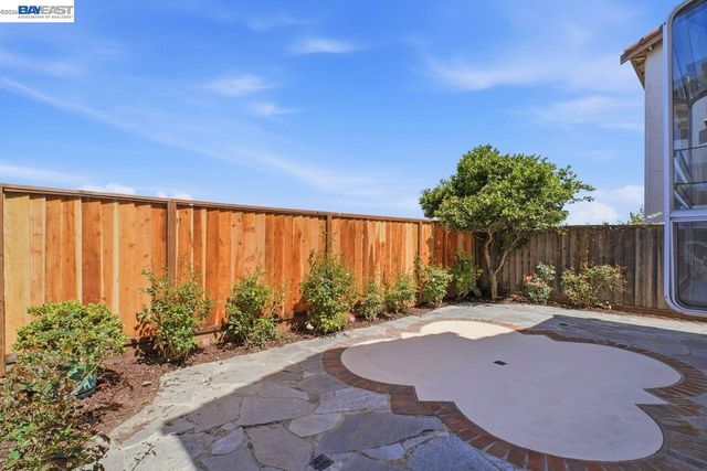 15355 Bittern Ct, San Leandro, CA 94579
