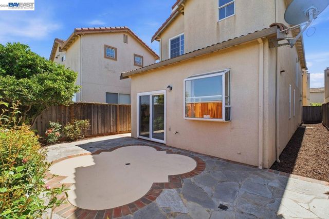 15355 Bittern Ct, San Leandro, CA 94579