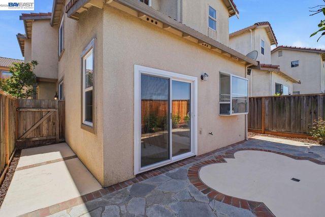 15355 Bittern Ct, San Leandro, CA 94579