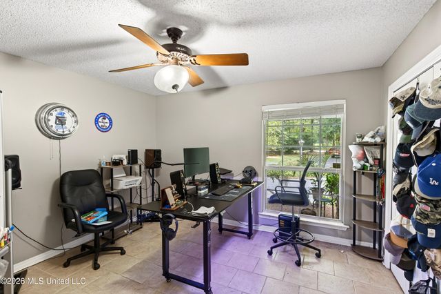 13293 Riverland Drive, Biloxi, MS 39532