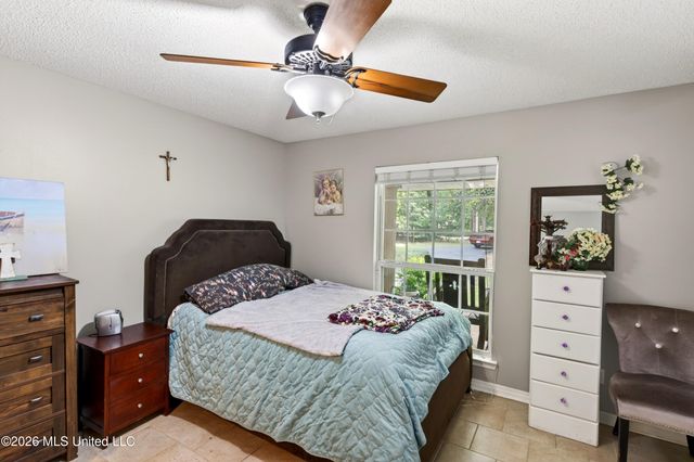 13293 Riverland Drive, Biloxi, MS 39532