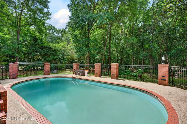 13293 Riverland Drive, Biloxi, MS 39532