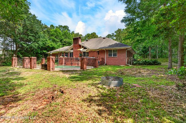 13293 Riverland Drive, Biloxi, MS 39532