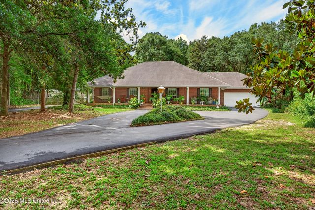 13293 Riverland Drive, Biloxi, MS 39532