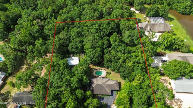 13293 Riverland Drive, Biloxi, MS 39532