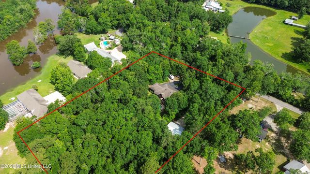 13293 Riverland Drive, Biloxi, MS 39532