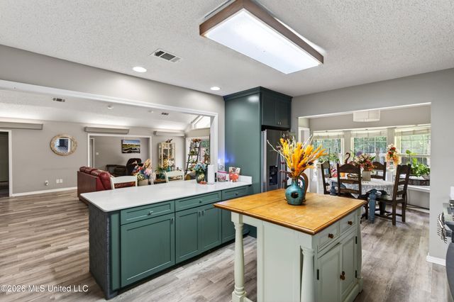 13293 Riverland Drive, Biloxi, MS 39532