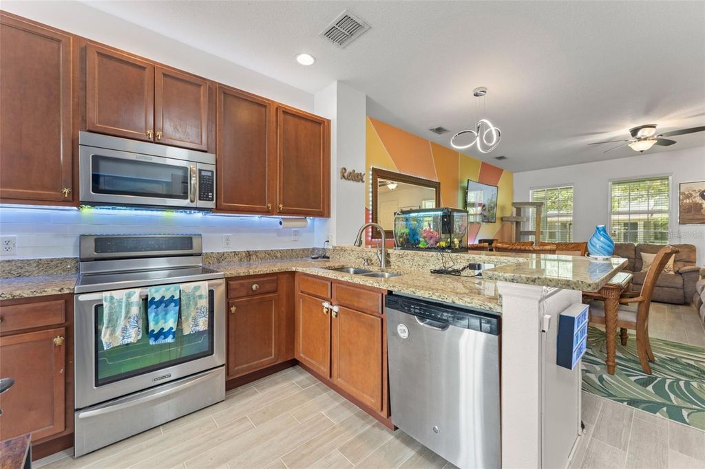 Image 12 of property listing at 8481 LEELAND ARCHER BOULEVARD, Orlando, FL 32836