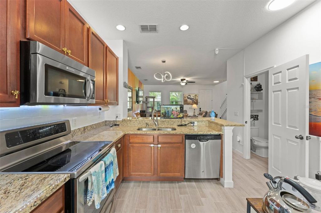 Image 13 of property listing at 8481 LEELAND ARCHER BOULEVARD, Orlando, FL 32836