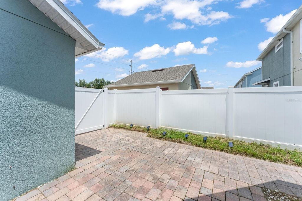 Image 30 of property listing at 8481 LEELAND ARCHER BOULEVARD, Orlando, FL 32836