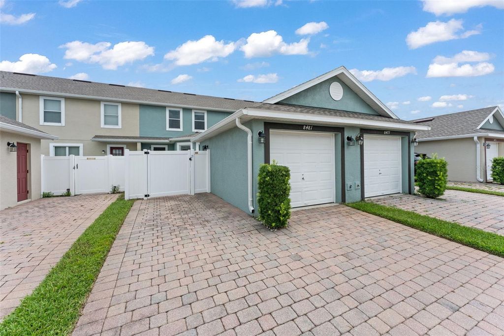 Image 32 of property listing at 8481 LEELAND ARCHER BOULEVARD, Orlando, FL 32836