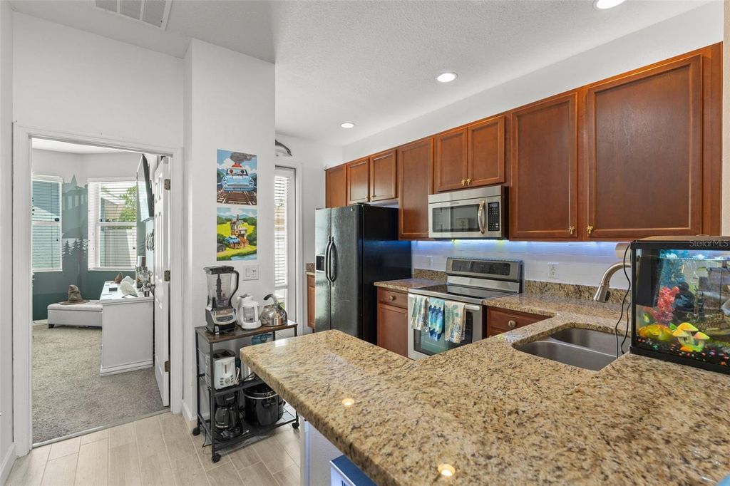 Image 10 of property listing at 8481 LEELAND ARCHER BOULEVARD, Orlando, FL 32836
