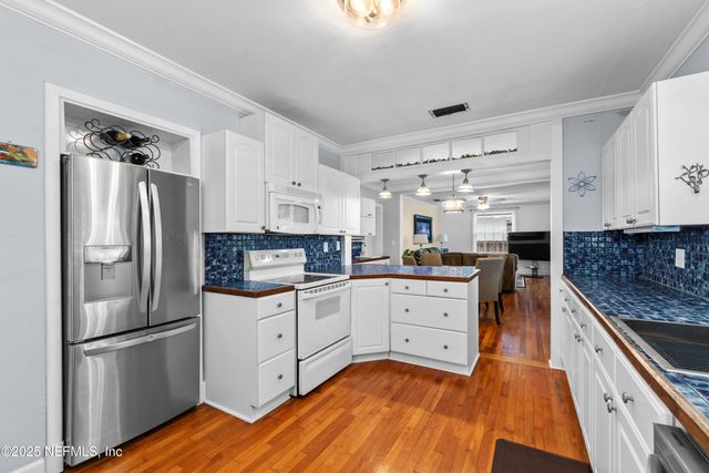 1704 KINGSWOOD Road, Jacksonville, FL 32207