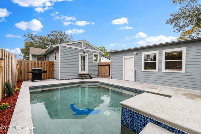 1704 KINGSWOOD Road, Jacksonville, FL 32207