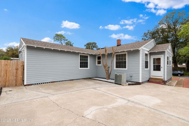 1704 KINGSWOOD Road, Jacksonville, FL 32207