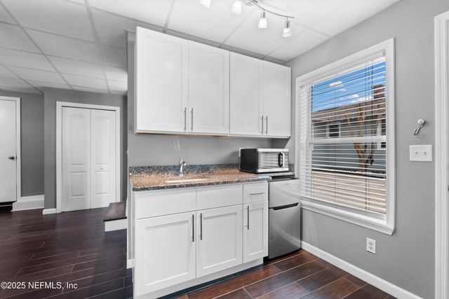 1704 KINGSWOOD Road, Jacksonville, FL 32207