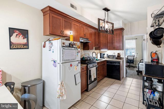 788 S 2ND ST, Philadelphia, PA 19147