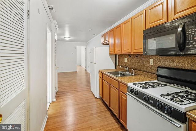 788 S 2ND ST, Philadelphia, PA 19147