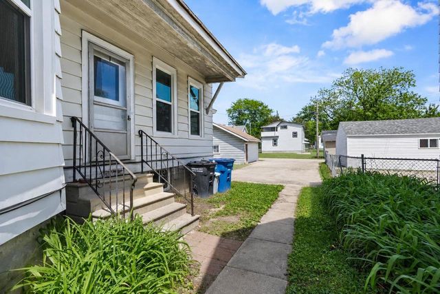 920 WISCONSIN STREET, Oshkosh, WI 54901
