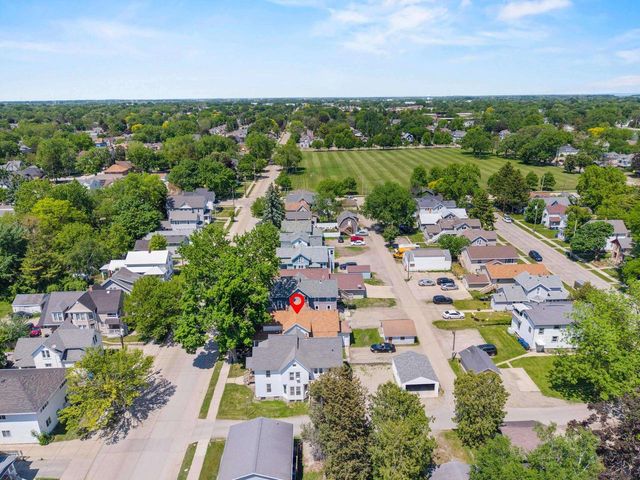 920 WISCONSIN STREET, Oshkosh, WI 54901