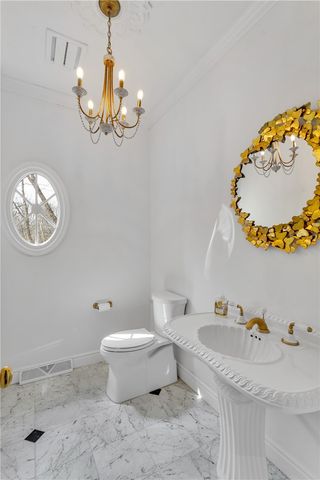 76 Fair Oaks Dr, Fox Chapel, PA 15238