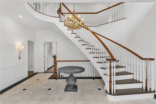 76 Fair Oaks Dr, Fox Chapel, PA 15238