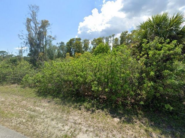 720 Kehosha AVE, Lehigh Acres, FL 33974