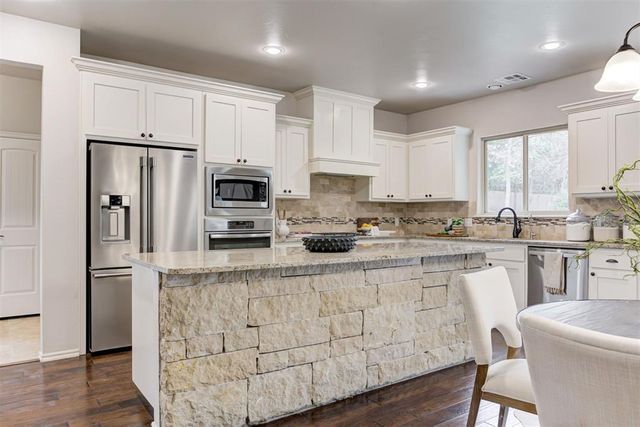 3630 Woodridge Trail, Edmond, OK 73034