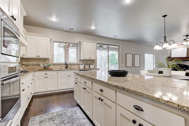 3630 Woodridge Trail, Edmond, OK 73034