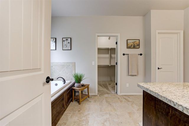 3630 Woodridge Trail, Edmond, OK 73034