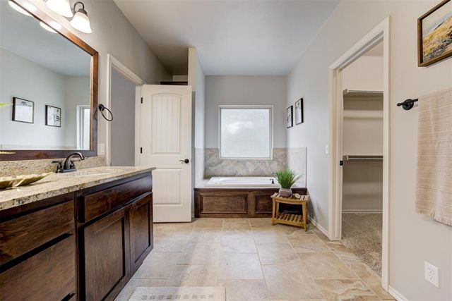 3630 Woodridge Trail, Edmond, OK 73034