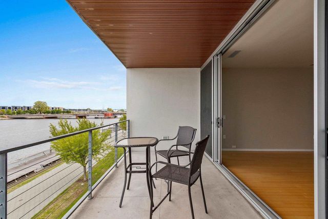 101 CHERRY STREET #208, Green Bay, WI 54301