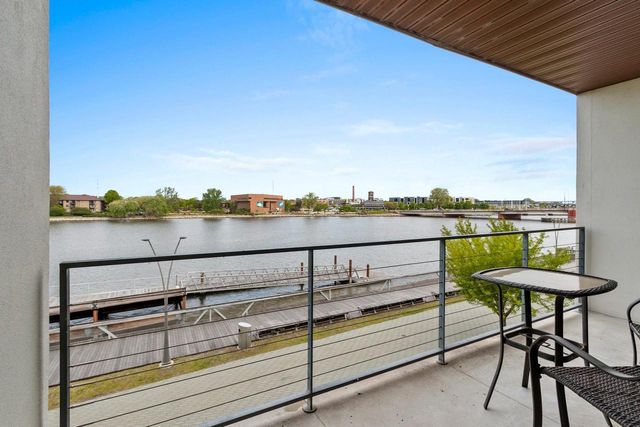 101 CHERRY STREET #208, Green Bay, WI 54301